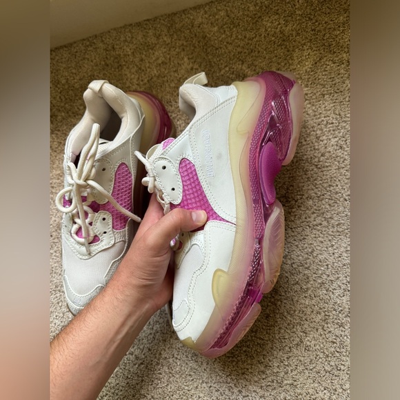 Triple S Balenciaga Sneakers - Picture 6 of 10